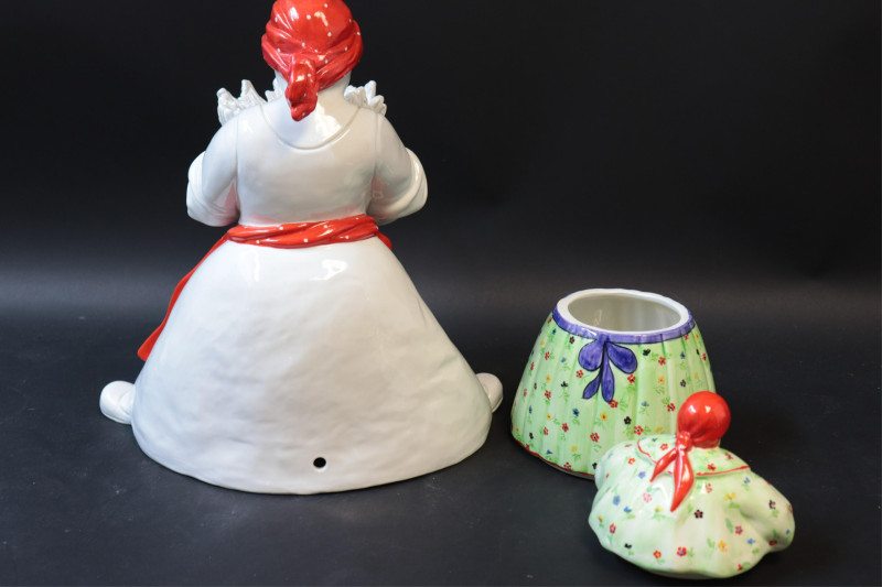 5 Pottery Rabbits/Figures