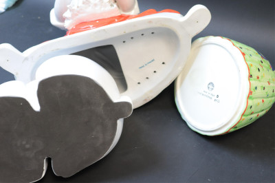 5 Pottery Rabbits/Figures