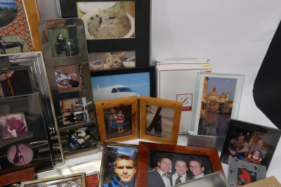 40 Photo Frames in Various Material