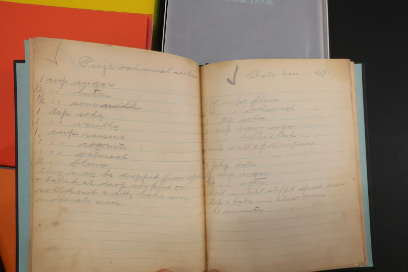 Lot Fancy Portfolios, some Hermes