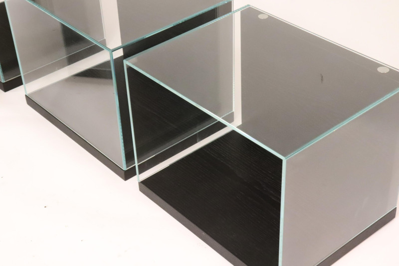 4 Glass &amp; Wood Cubes