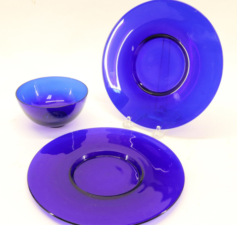 Modern Art Glass Plateau, etc.