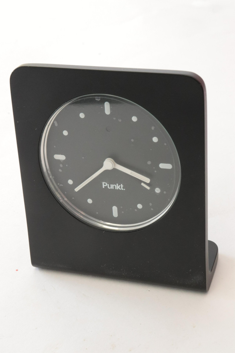 4 Battery Operated Clocks