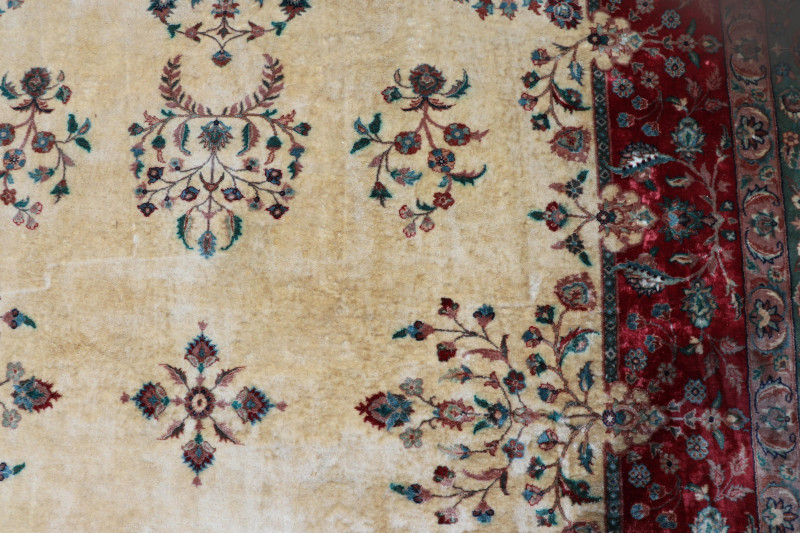 Persian Serapi Wool Rug, 8 x 10