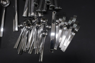 Lg. Joseph Hoffmann Alessi Stainless Flatware Svc