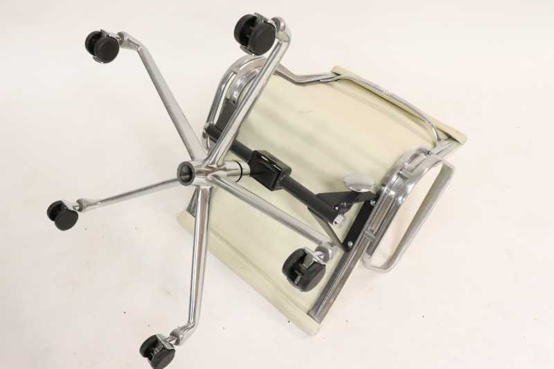 Set of 4 Eames for Herman Miller AG Office Chairs