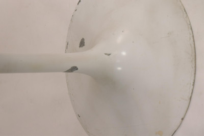 Eero Saarinen Style White Lacquer Table &amp; 4 Chairs