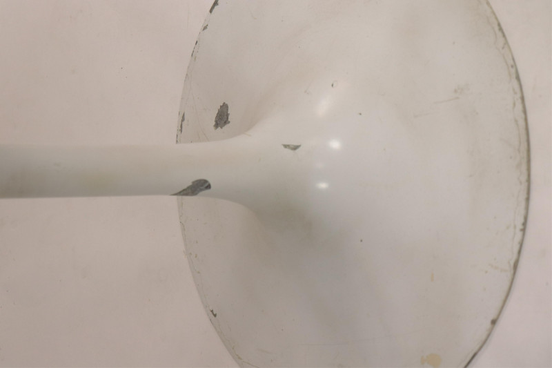 Eero Saarinen Style White Lacquer Table &amp; 4 Chairs