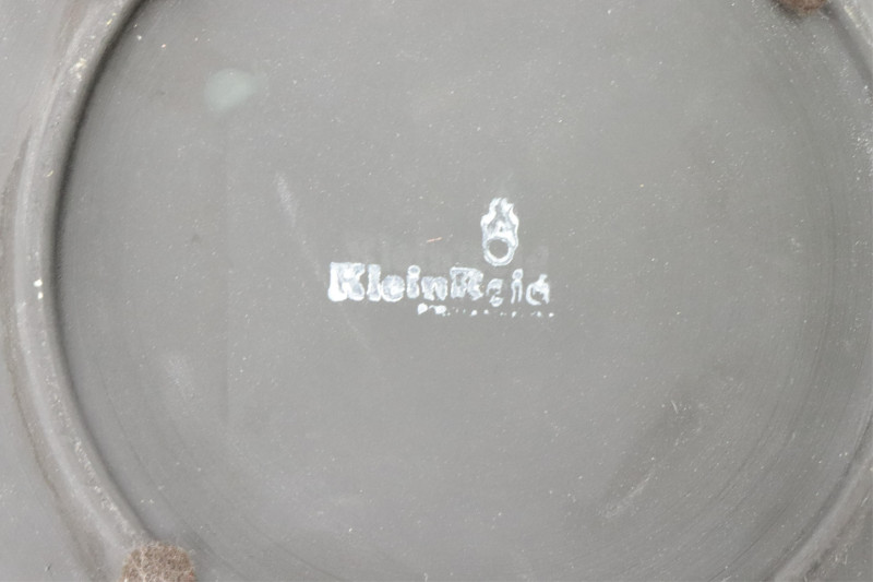 12 Matte Black &amp; Glossy Porcelain Items