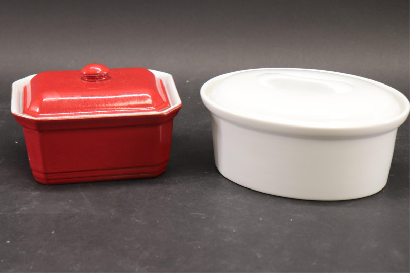 Large Lot White Ceramic Kitchen/Cookware