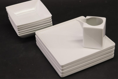 Large Lot White Ceramic Kitchen/Cookware