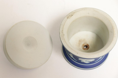 2 Wedgwood Dark Blue Jasper Dip Cache Pot
