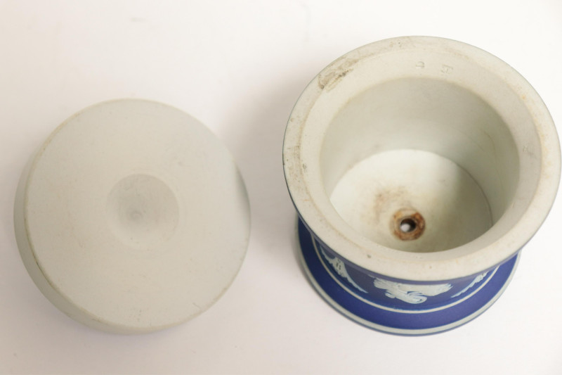 2 Wedgwood Dark Blue Jasper Dip Cache Pot