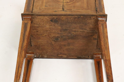 Italian Neo-Classic Marquetry Inlaid Table, L18th