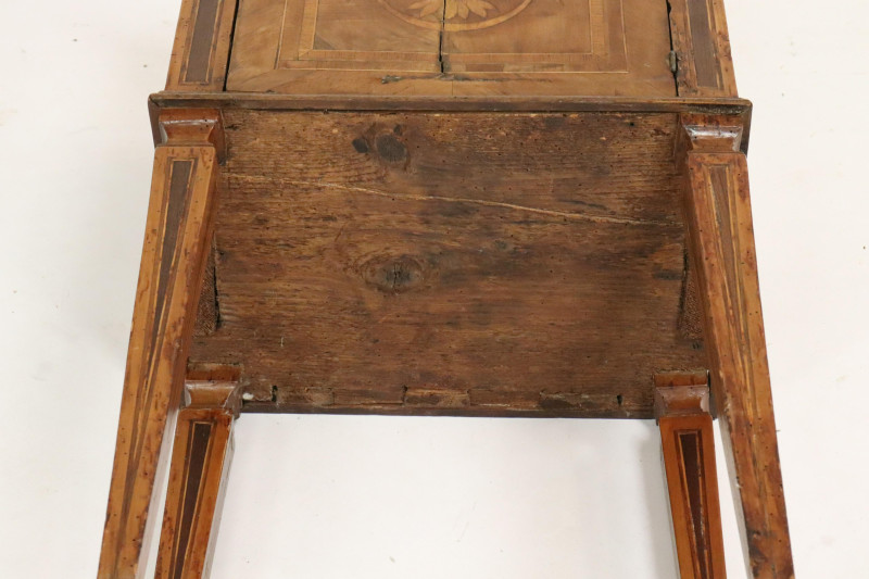 Italian Neo-Classic Marquetry Inlaid Table, L18th