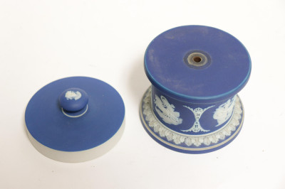 2 Wedgwood Dark Blue Jasper Dip Cache Pot