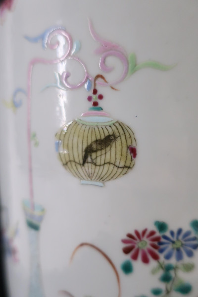 Famille Verte Rouleau Vase