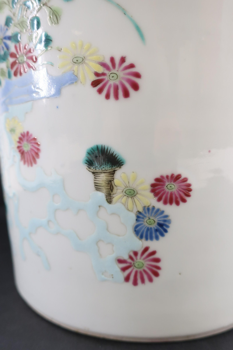 Famille Verte Rouleau Vase