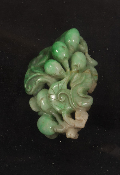 Framed Small Saucers and Carved Jades