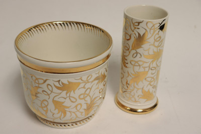 12 Wedgwood Lustre Pitchers, Vases, Mug &amp; Bowl