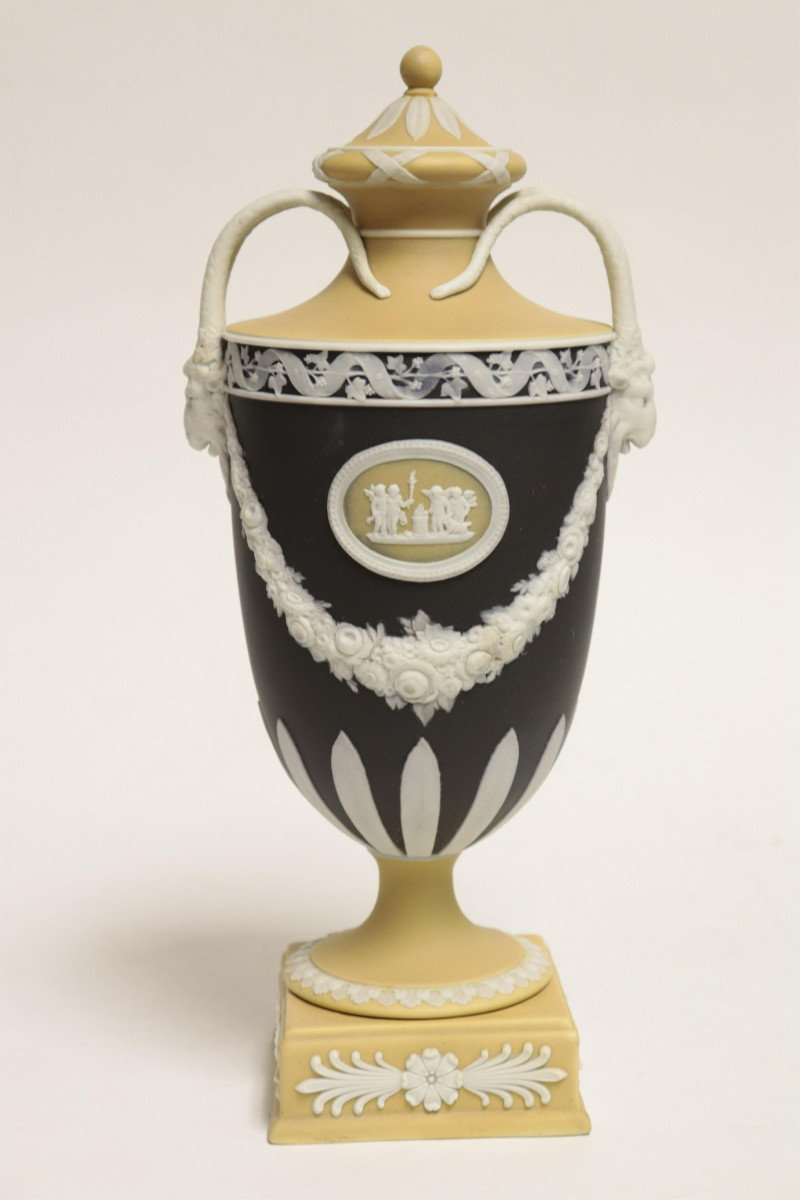 Wedgwood 3-Color Jasper Dip Covered Urn