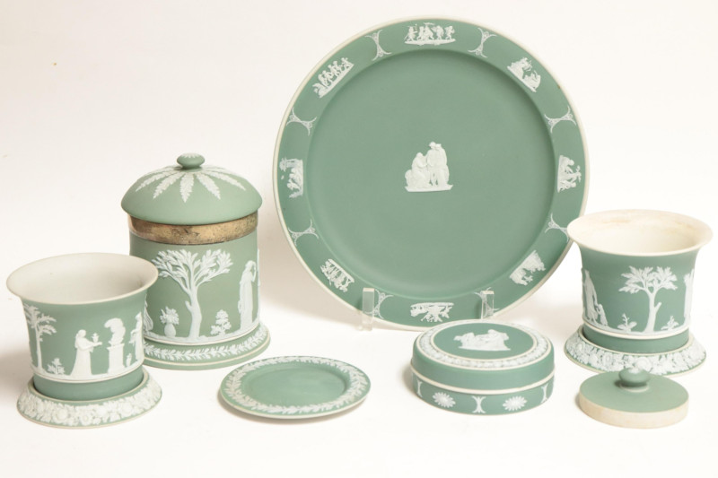 Group Small Wedgwood Dark Green Jasper Dip