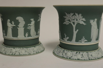 Group Small Wedgwood Dark Green Jasper Dip