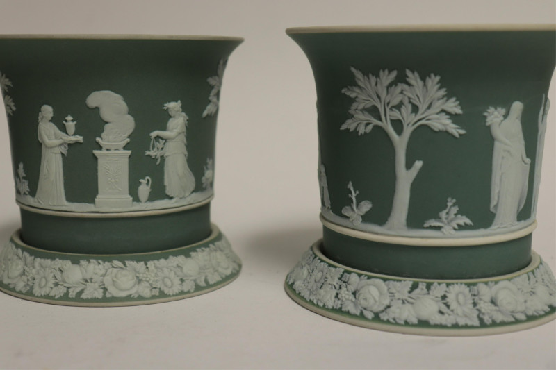 Group Small Wedgwood Dark Green Jasper Dip