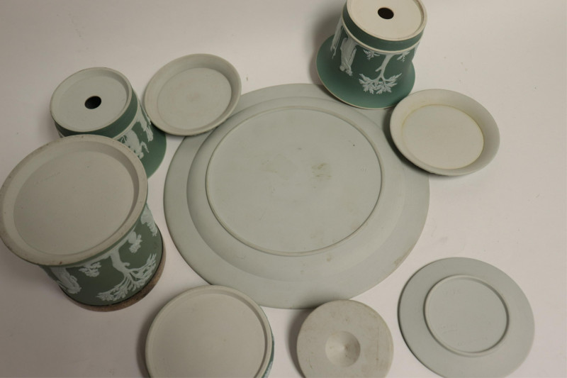 Group Small Wedgwood Dark Green Jasper Dip