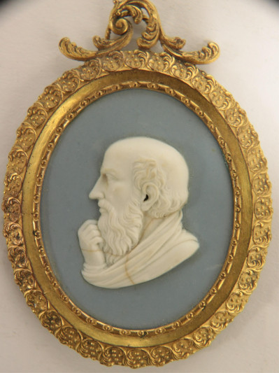 3 Wedgwood Small Cameos/Medallions