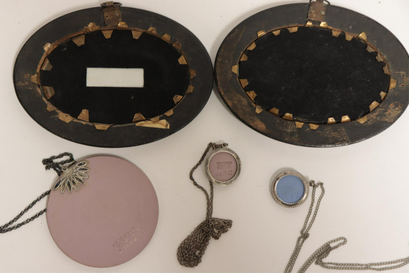 5 Very Small Wedgwood Medallion/Cameos