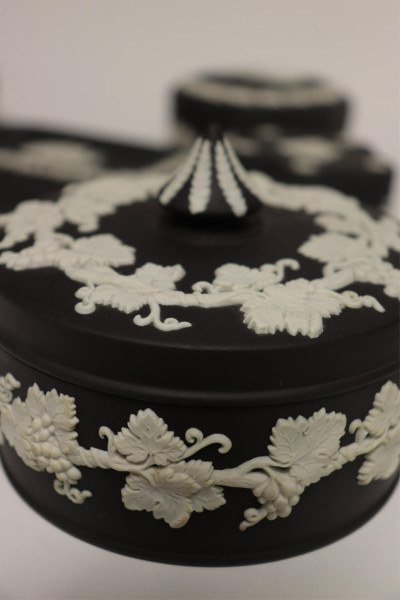 7 Wedgwood Black Basal Boxes and Pin Trays