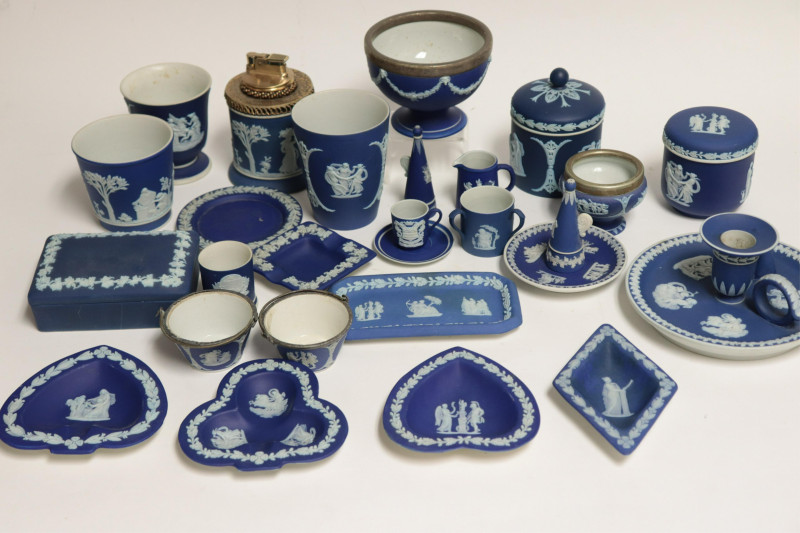 Approx. 25 Wedgwood Blue Jasper Dip Smalls