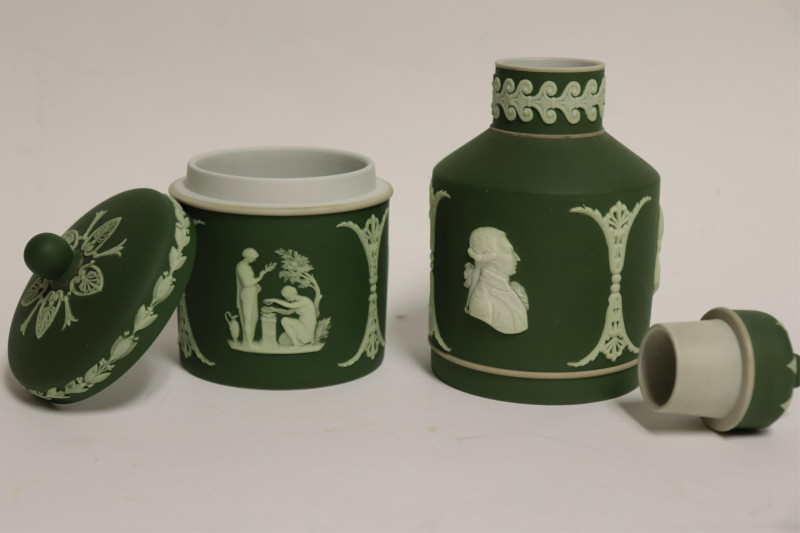 10 Wedgwood Dark Green Jasper Dip Tea Wares