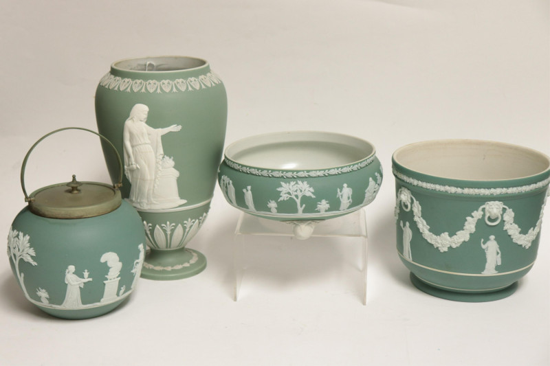 4 Wedgwood Green Dip Jasper Pieces