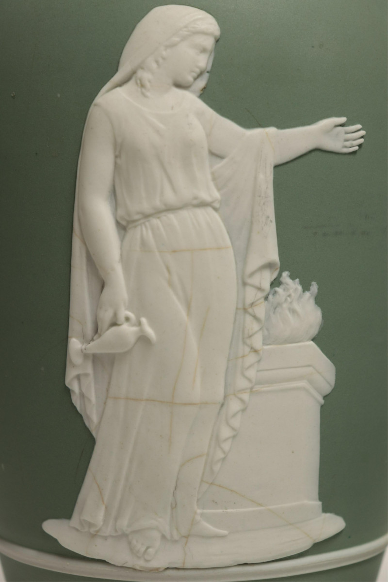 4 Wedgwood Green Dip Jasper Pieces