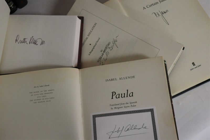 Large Book Lot of Women&apos;s Authors - Incl. Signed