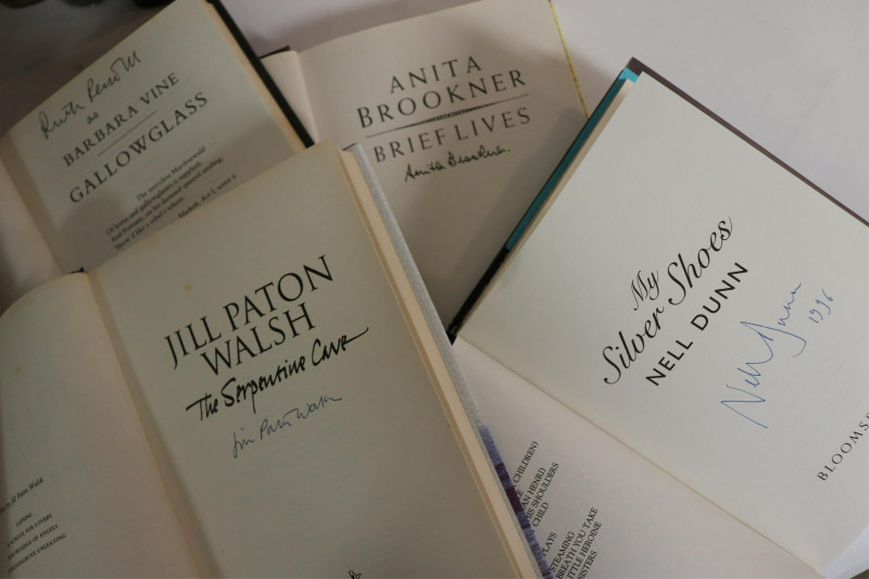 Large Book Lot of Women&apos;s Authors - Incl. Signed