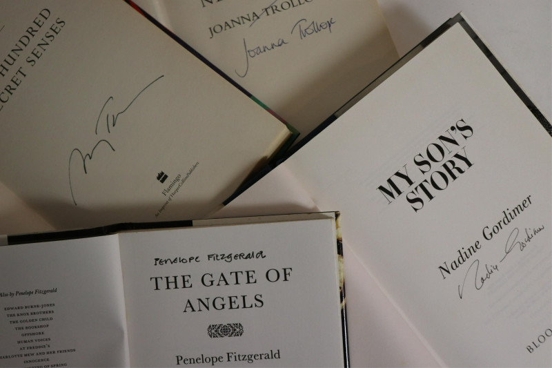 Large Book Lot of Women&apos;s Authors - Incl. Signed