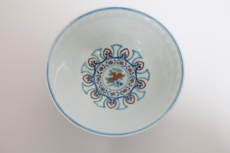 Duocai Floral Bowl with Yongzheng Mark
