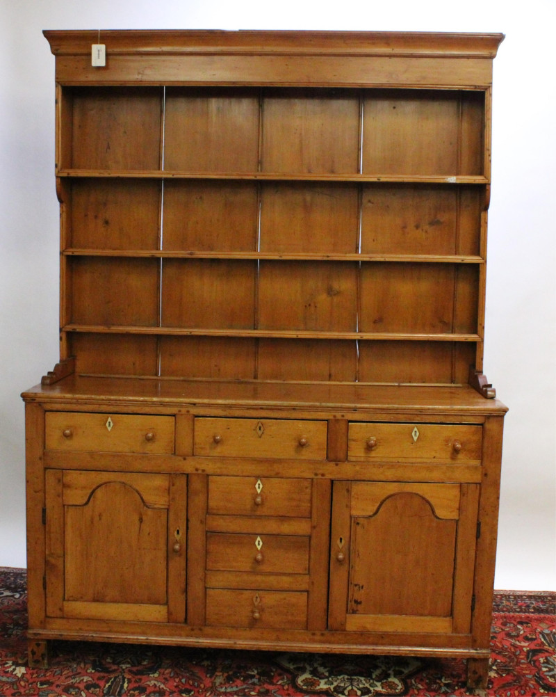 L.18th C. American Hutch, New England
