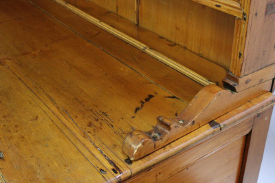 L.18th C. American Hutch, New England