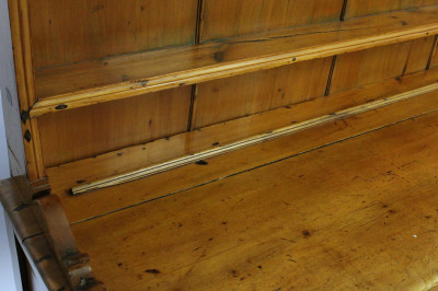 L.18th C. American Hutch, New England