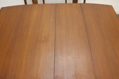 Broyhill Brasilia Walnut Table and Chairs