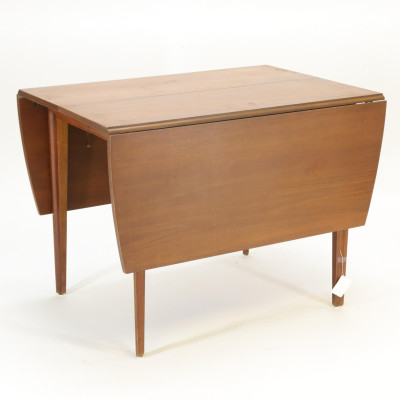 Broyhill Brasilia Walnut Table and Chairs