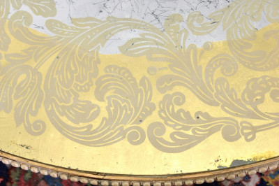 NeoClassic Style Reverse Ptd Glass Top