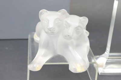 Lalique Tambwee Cubs and Curious Cat Desk Clock