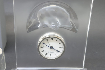 Lalique Tambwee Cubs and Curious Cat Desk Clock