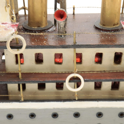 Folk Art Steamboat Diorama &apos;Eduard&apos;