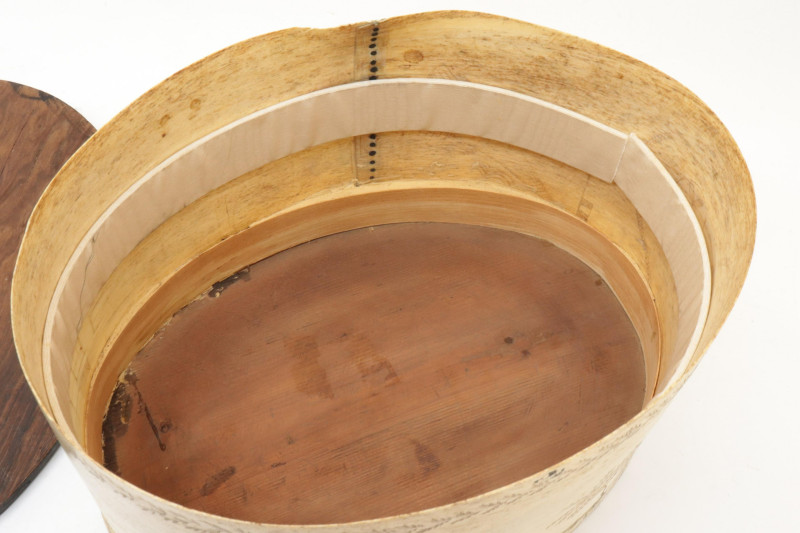 Sailor&apos;s Hat Box